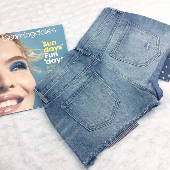 Distressed semi- fitted short jeans size 4 - Picture 5 of 8